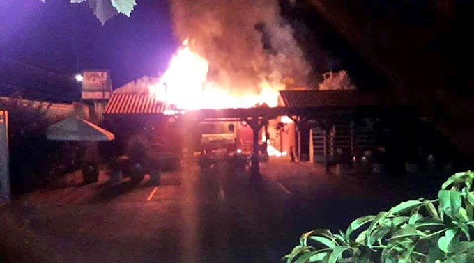 (ACTUALIZADO) Olmué. Incendio destruyó Restaurante "Doña Elena"