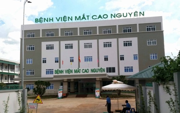 “Tỉnh có 1 triệu dân, nhưng chi phí mổ mắt tương đương cho 5 triệu người”