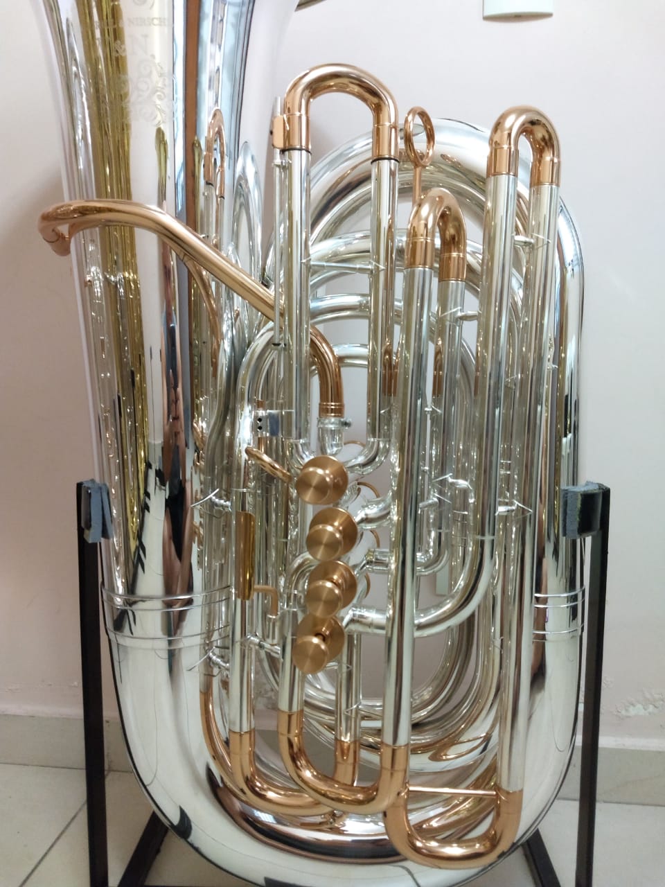 CASA DAS TUBAS TUBA J981 TUBA WNTU1 PRATA COM OURO EUFONIUM BOMBARDINO