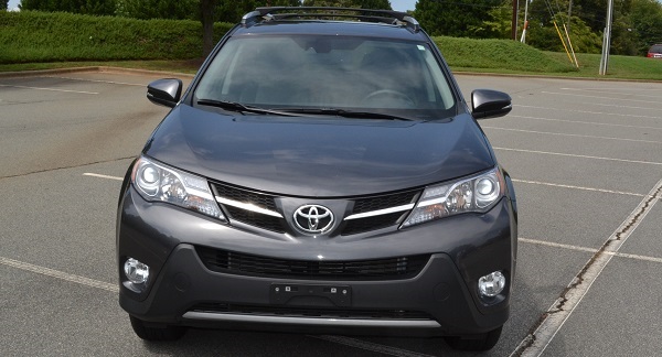 2015 Toyota rav4 front