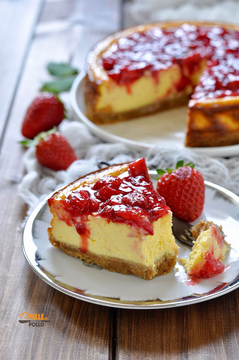 Cheesecake al forno con ricotta e fragole