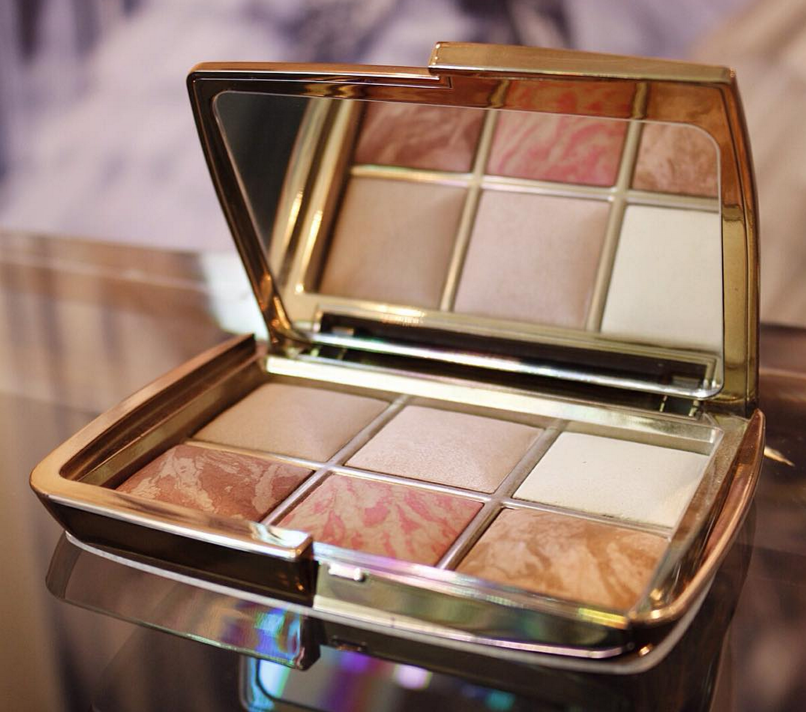 Hourglass Ultimate Ambient Lighting Palette