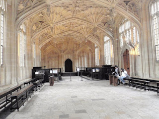 Room at Bodleian College at Oxford in which Professor McGonagall teaches Ron how to dance before the Yule Ball in HP4