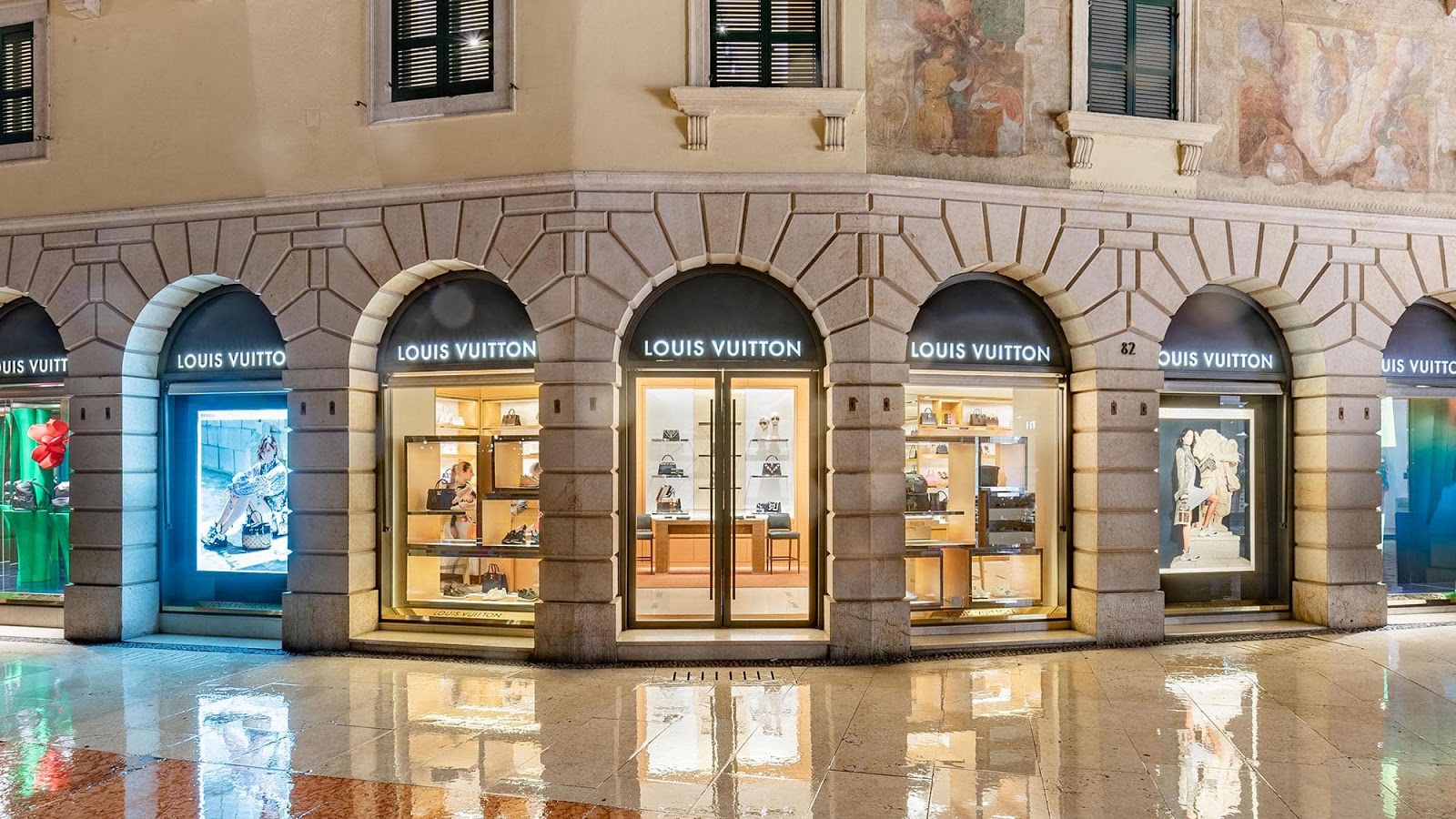 Good food, fine wine ! 557Visitare VERONA in un giorno Verona VR Good food, fine wine ! 557Visitare VERONA in un giorno Verona VR