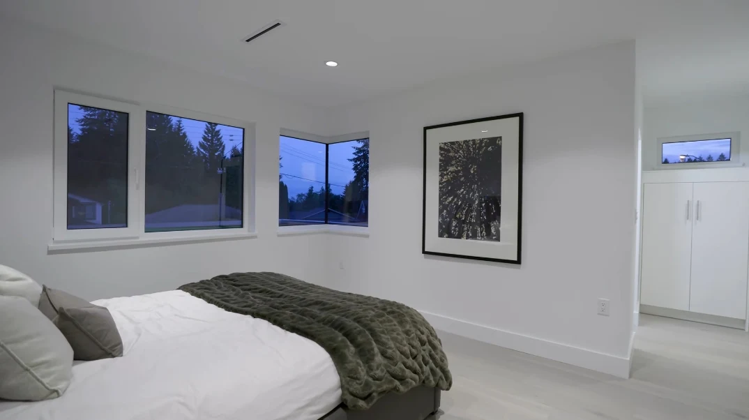 80 Interior Photos vs. 1226 Brantwood Rd, North Vancouver, BC Luxury Contemporary House Tour