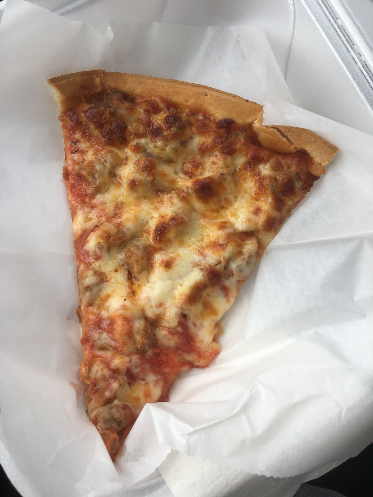 Dozeli Pizzeria in Chicago Heights