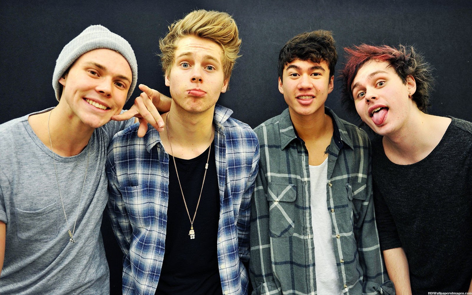 Serba Serbi Remaja: all about 5 seconds of summer (5SOS)