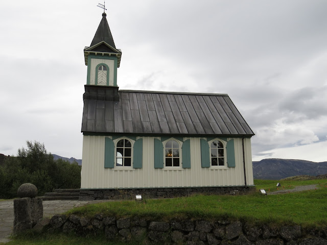 Islandia Agosto 2014 (15 días recorriendo la Isla) - Blogs de Islandia - Día 1 (Llegada - Þingvellir) (10)
