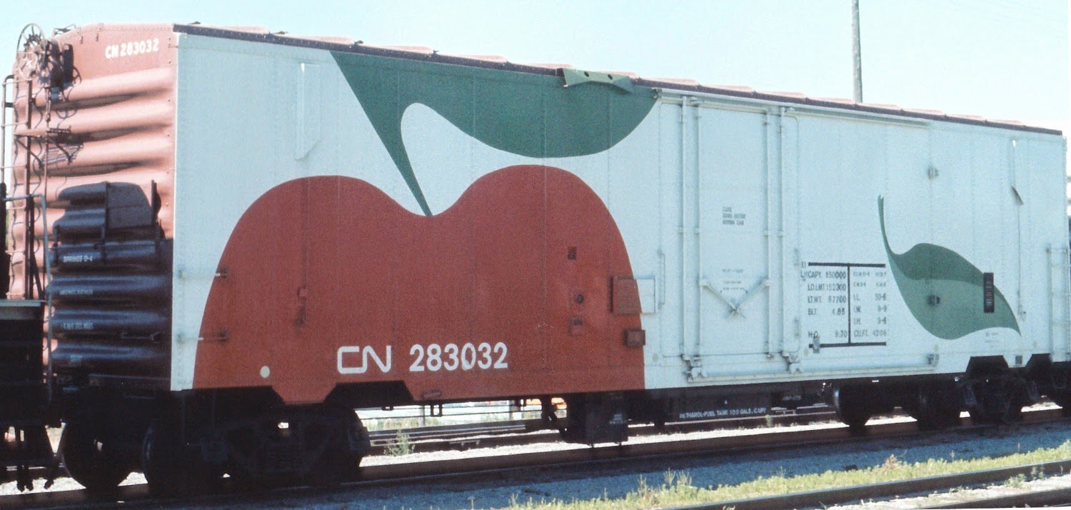 Evans Apple boxcar