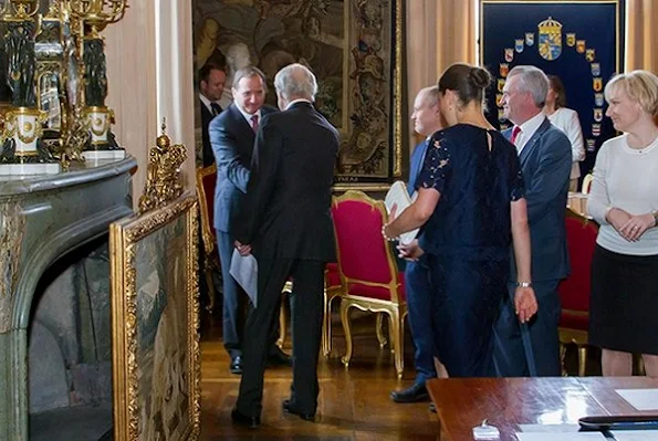 King Gustaf and Princess Victoria attended a meeting with the new ministers of the cabinet, EU and Minister of Trade Ann Linde, Minister of Environment Karolina Skog and Minister of Housing and Digital Development Peter Eriksson. Princess Victoria wears asos lace dress