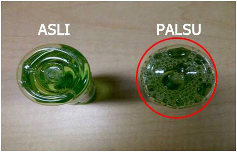 Lebih Cermat saat membeli Minyak Kayu Putih ASLI atau Palsu, Perbedaanya Tipis. Lebih Cermat saat membeli Minyak Kayu Putih ASLI atau Palsu, Perbedaanya Tipis.