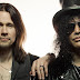 Myles Kennedy não curtiu sua voz nos primeiros shows com Slash