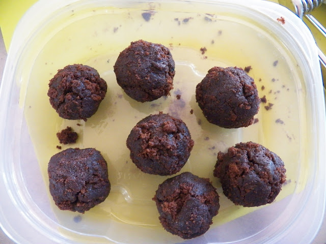 Chocolate Cherry Balls