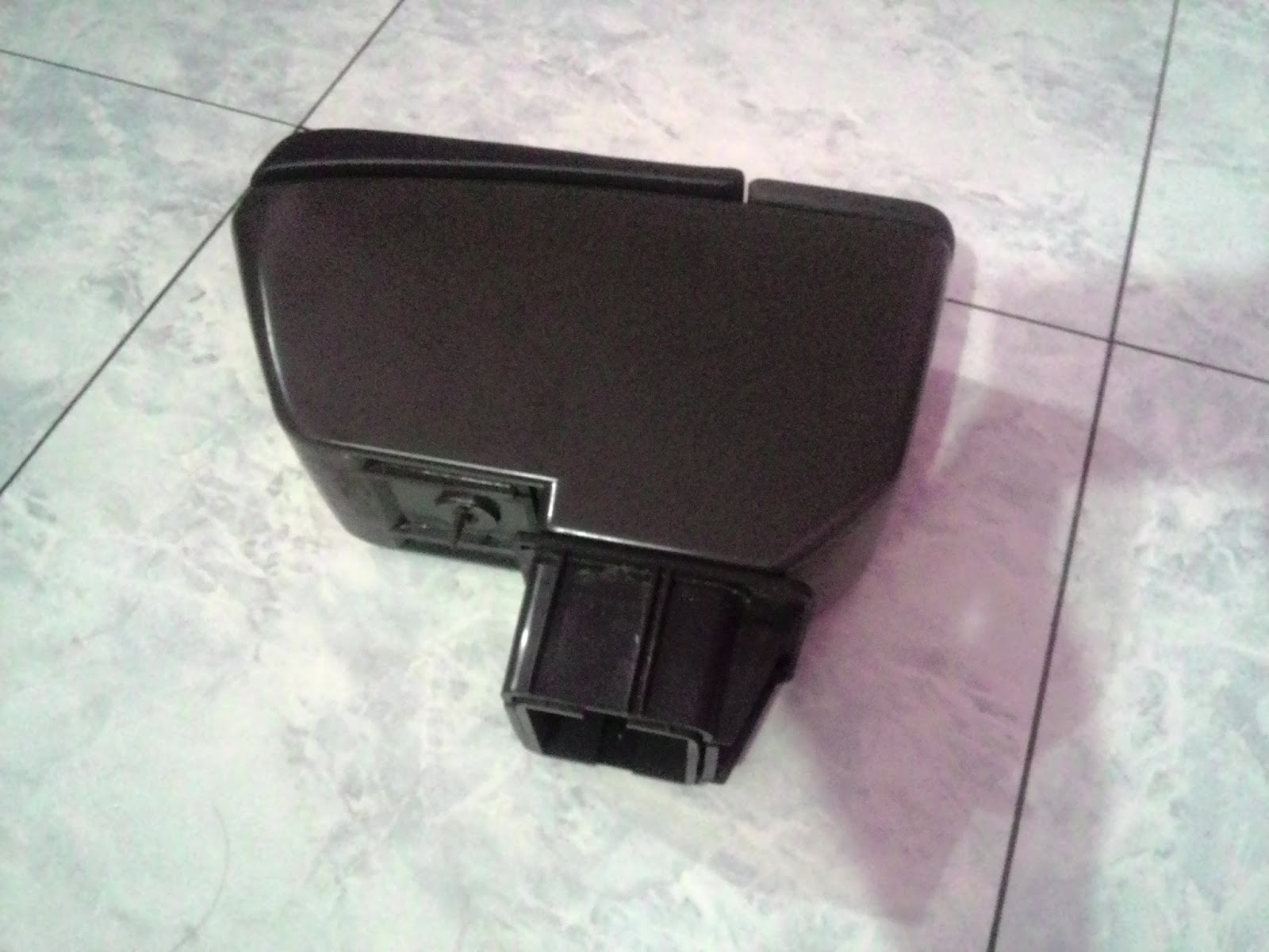 almostORIGINAL [sold] JDM Mazda 323 BG Interplay Astina Armrest