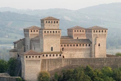 Turismo in Italia...Lista dei castelli e delle fortezze piu' belli