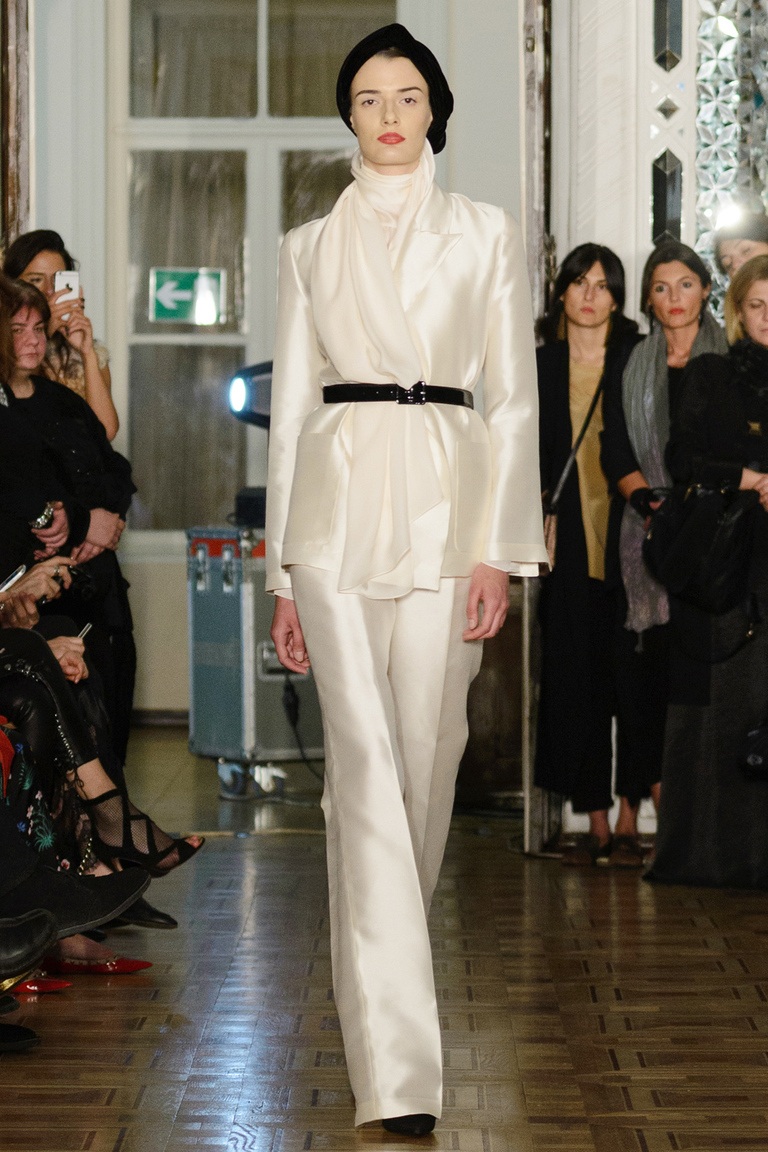 Жіночі брючні костюми 2017