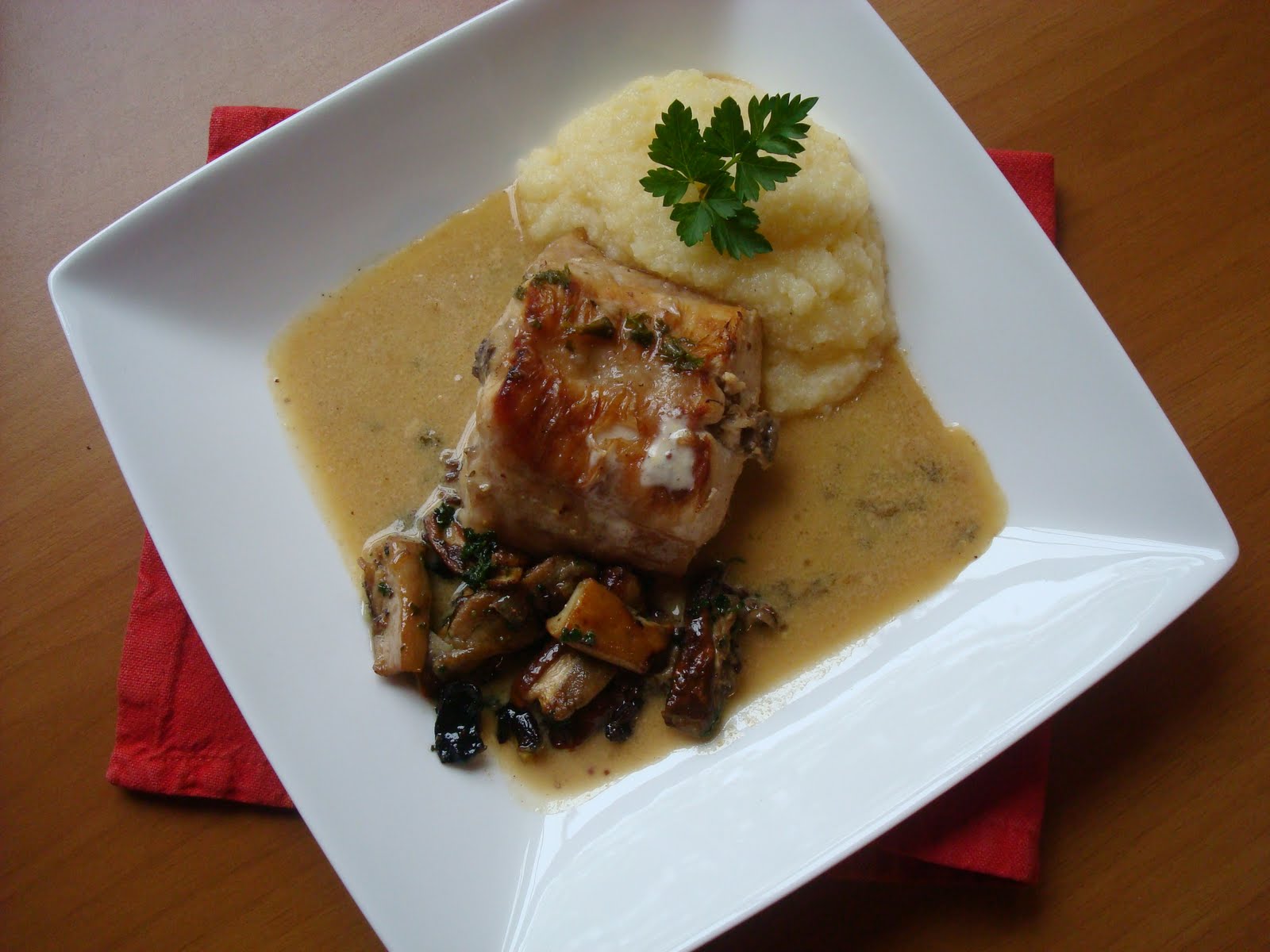 Lapin Au Four à La Moutarde Et Champignons