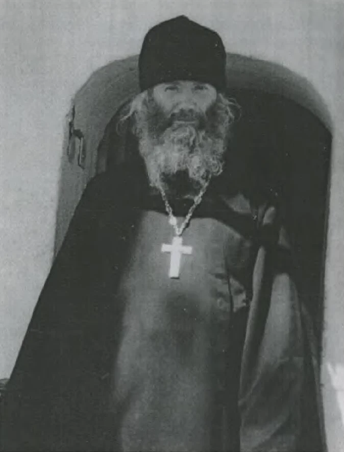 игумен Гурий Чезлов у своей келии в Спасо-Прилуцком монастыре