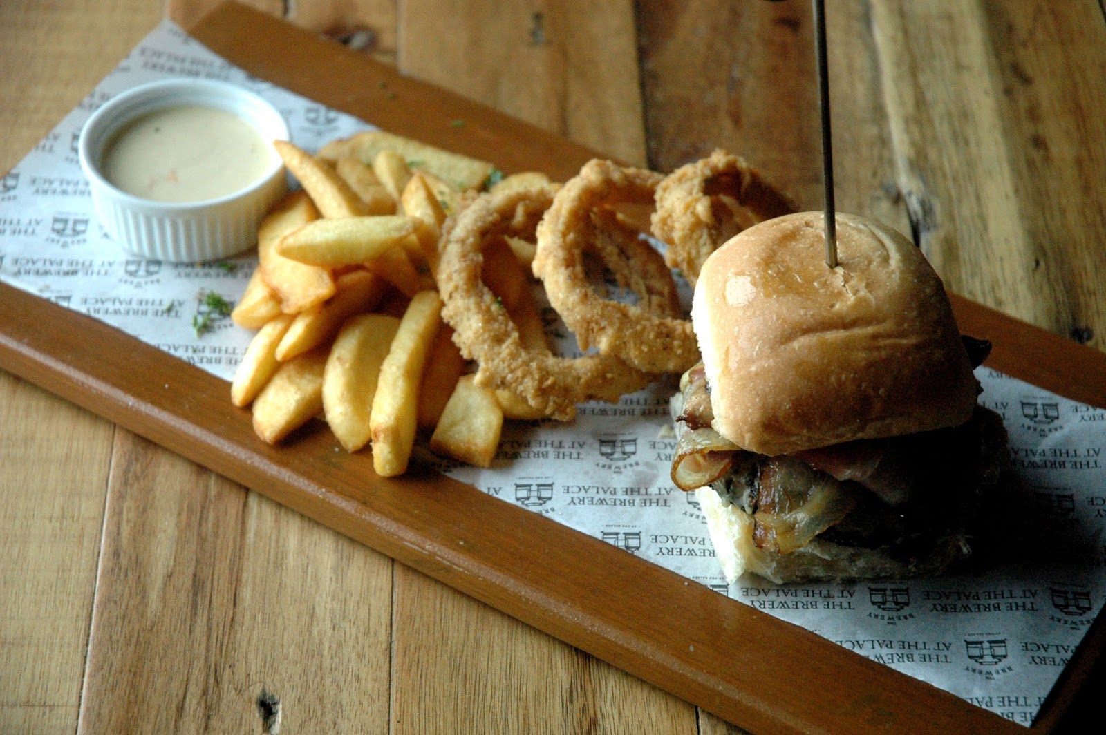 DUDE FOR FOOD The Brewery at the Palace Good Times, Great Food, and Fresh Brews on Tap