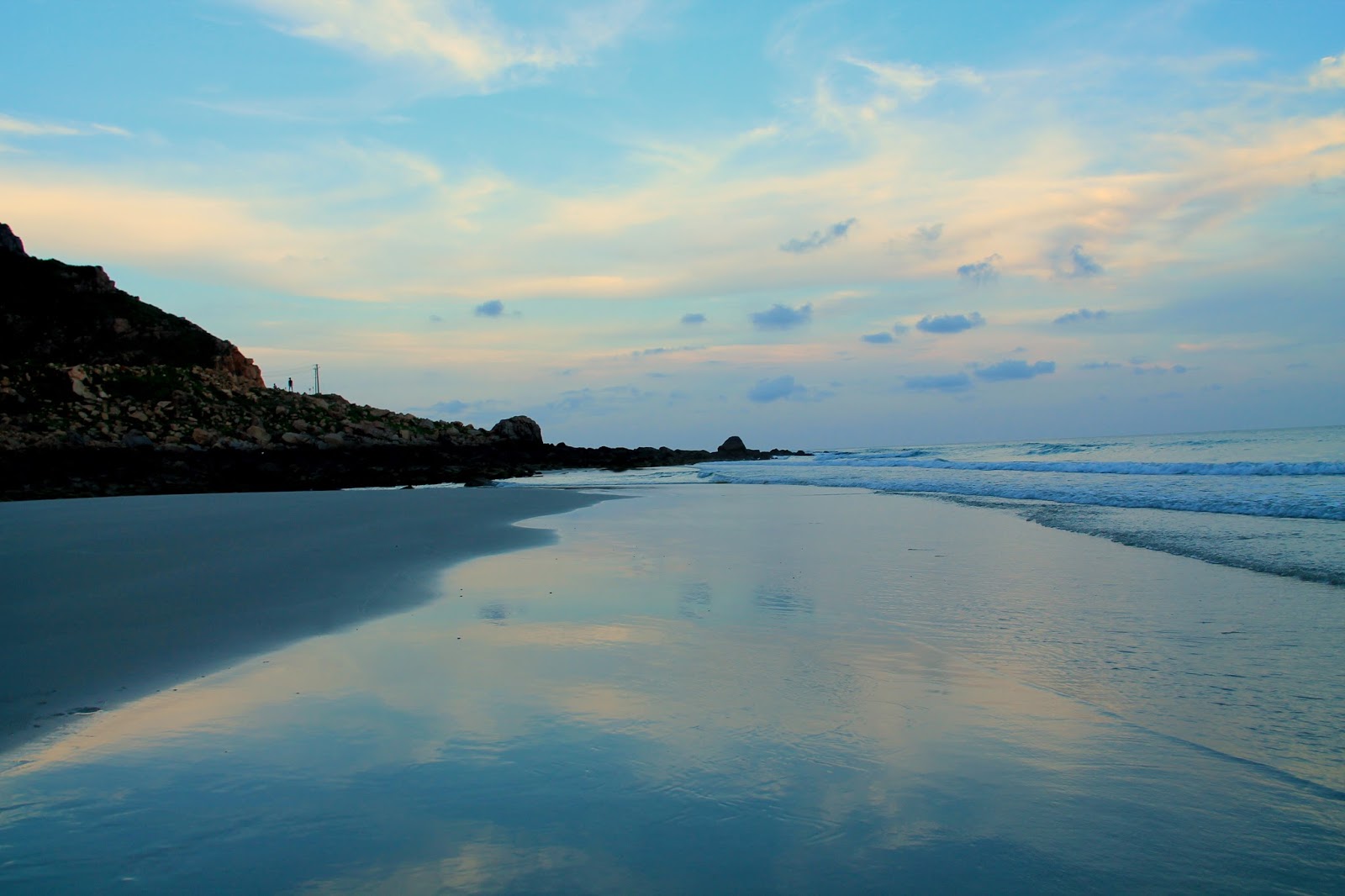 Bãi Nhát - Đỉnh Tình Yêu: Điểm đẹp bình yên ở thiên đường Côn Đảo