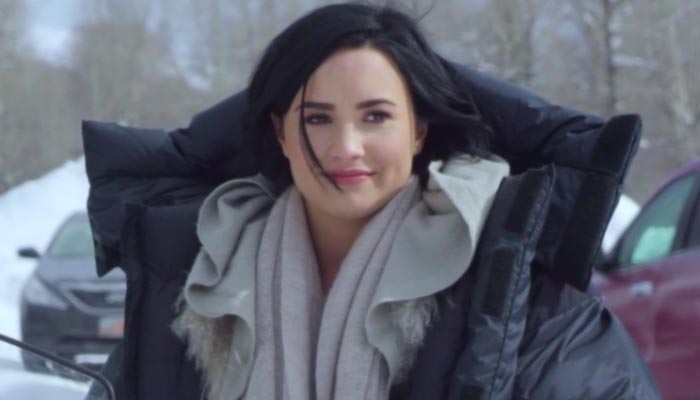 Assista prévia de clipe de 'Stone Cold', de Demi Lovato