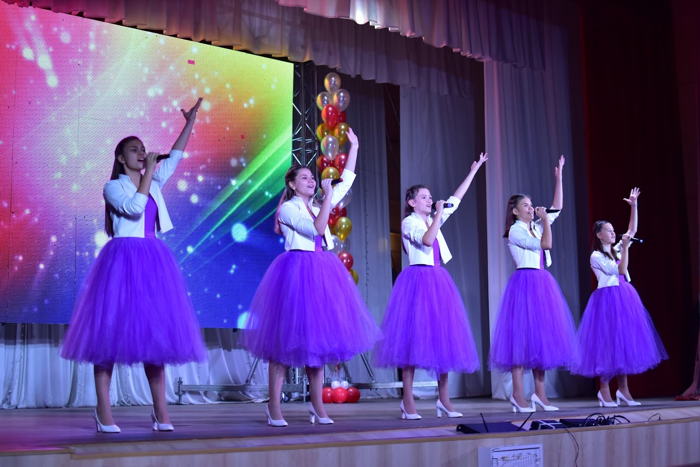 цдт биробиджан. цдт 1. новосибирск здание детского. г. цдт междуреченск.