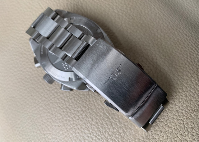 Tsao Baltimore Constellation Chrono-Diver clasp