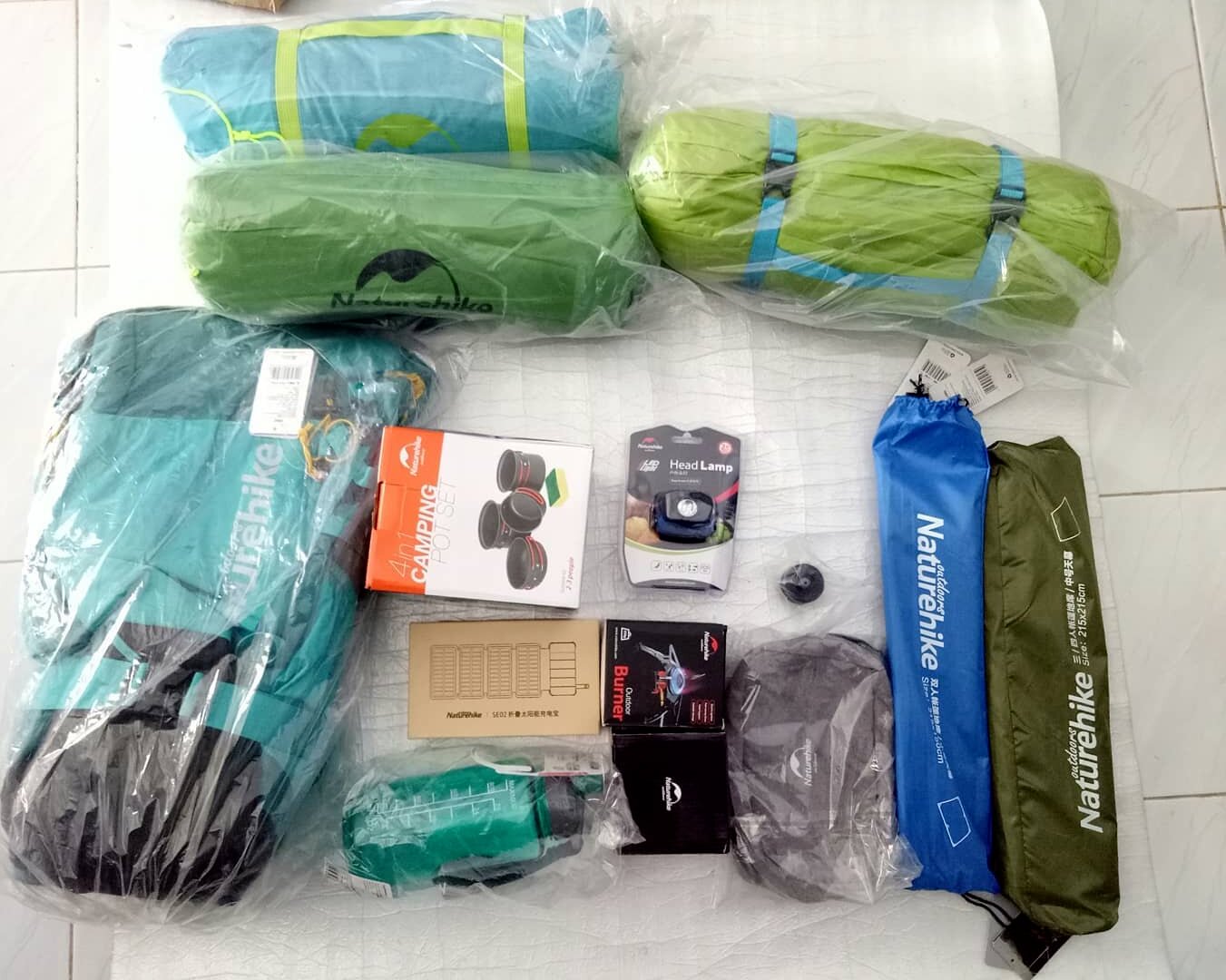 Jas Hujan (Raincoat)