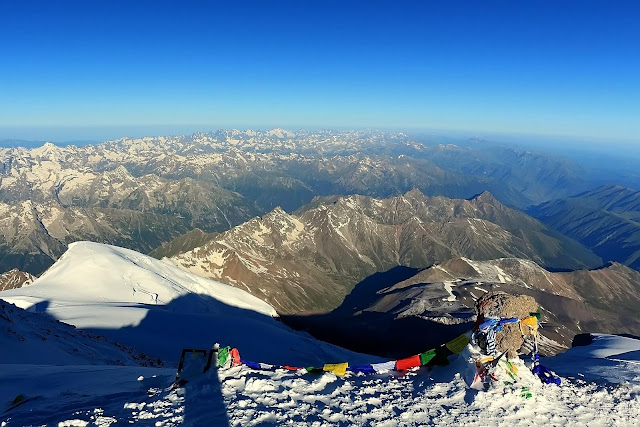 Elbrus szczyt zdjęcia