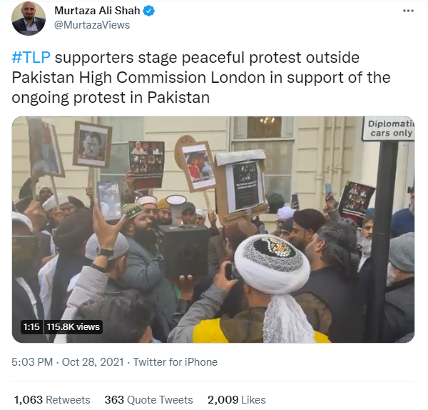 Les partisans du TLP organisent une manifestation pacifique devant le haut-commissariat du Pakistan  Londres  l'appui de la manifestation en cours au Pakistan