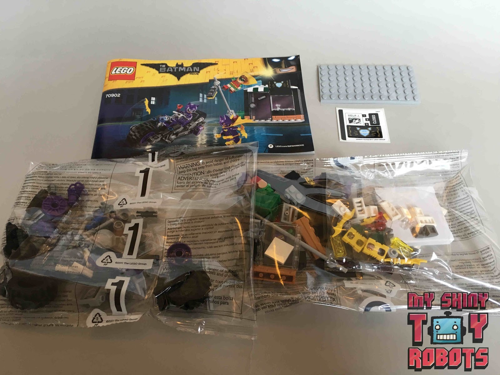 My Shiny Toy Robots: Toybox REVIEW: The LEGO Batman Movie Set 70920 Catwoman  Catcycle Chase