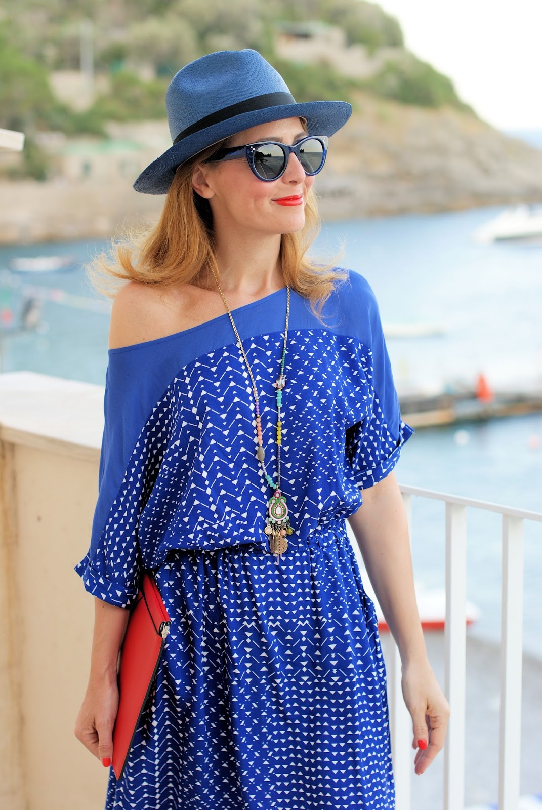 Paramita blue Fabrina dress on Fashion and Cookies fashion blog, fashion blogger style