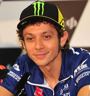 Kumpulan Gambar Foto Valentino Rossi Keren Terbaru