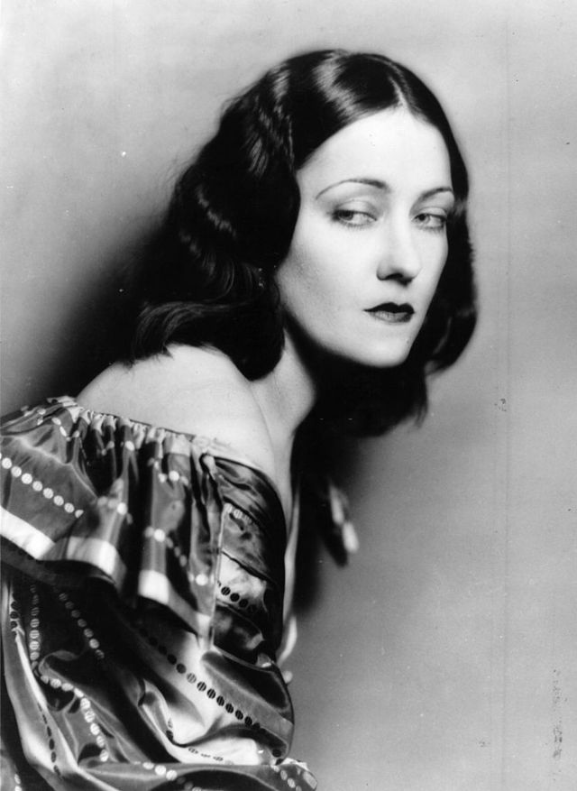 Stunning Portraits of Gloria Swanson in the 1920s ~ Vintage Everyday