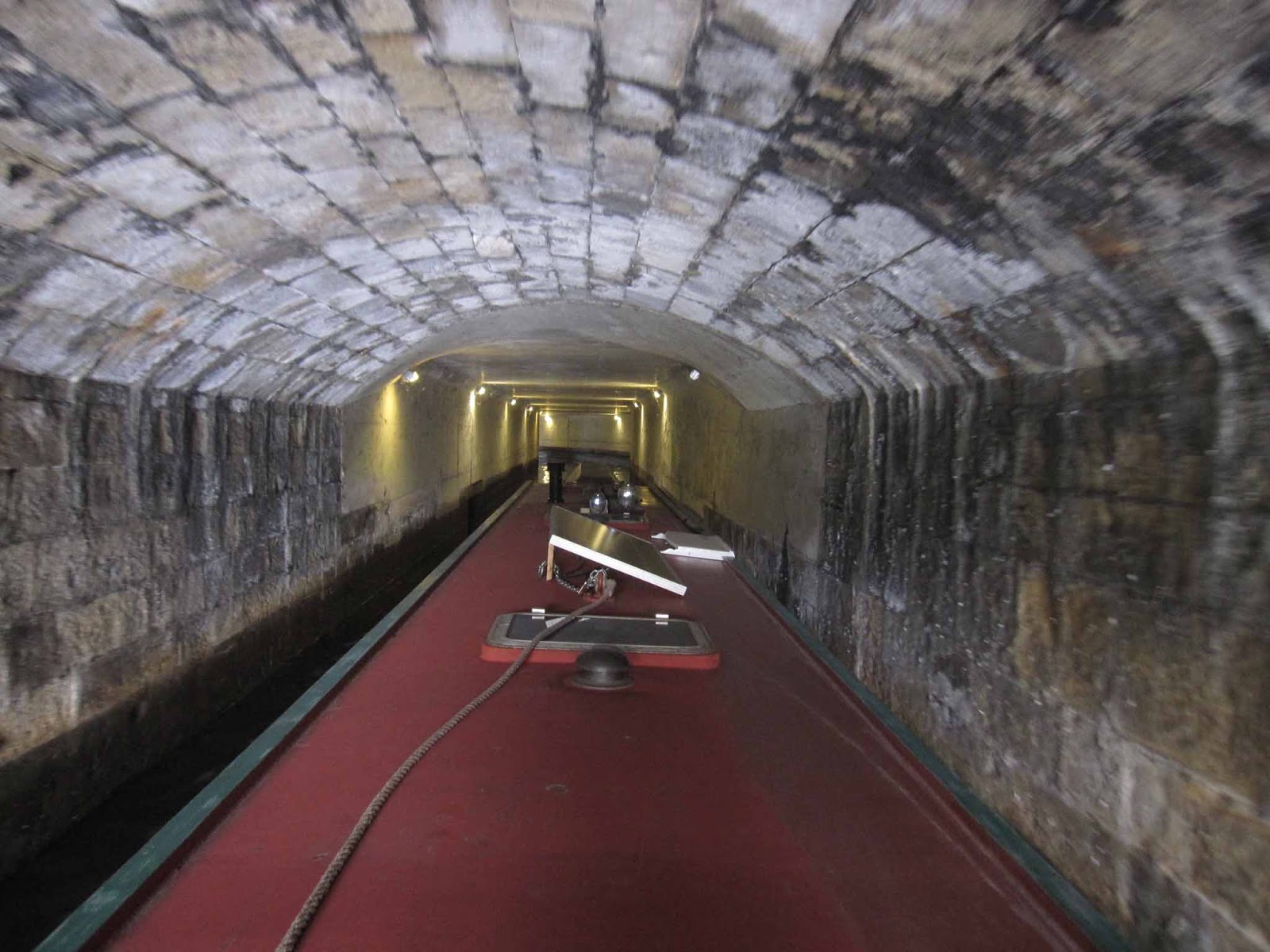 Narrow Boats SICKLE and FLAMINGO Twice through England's deepest canal
