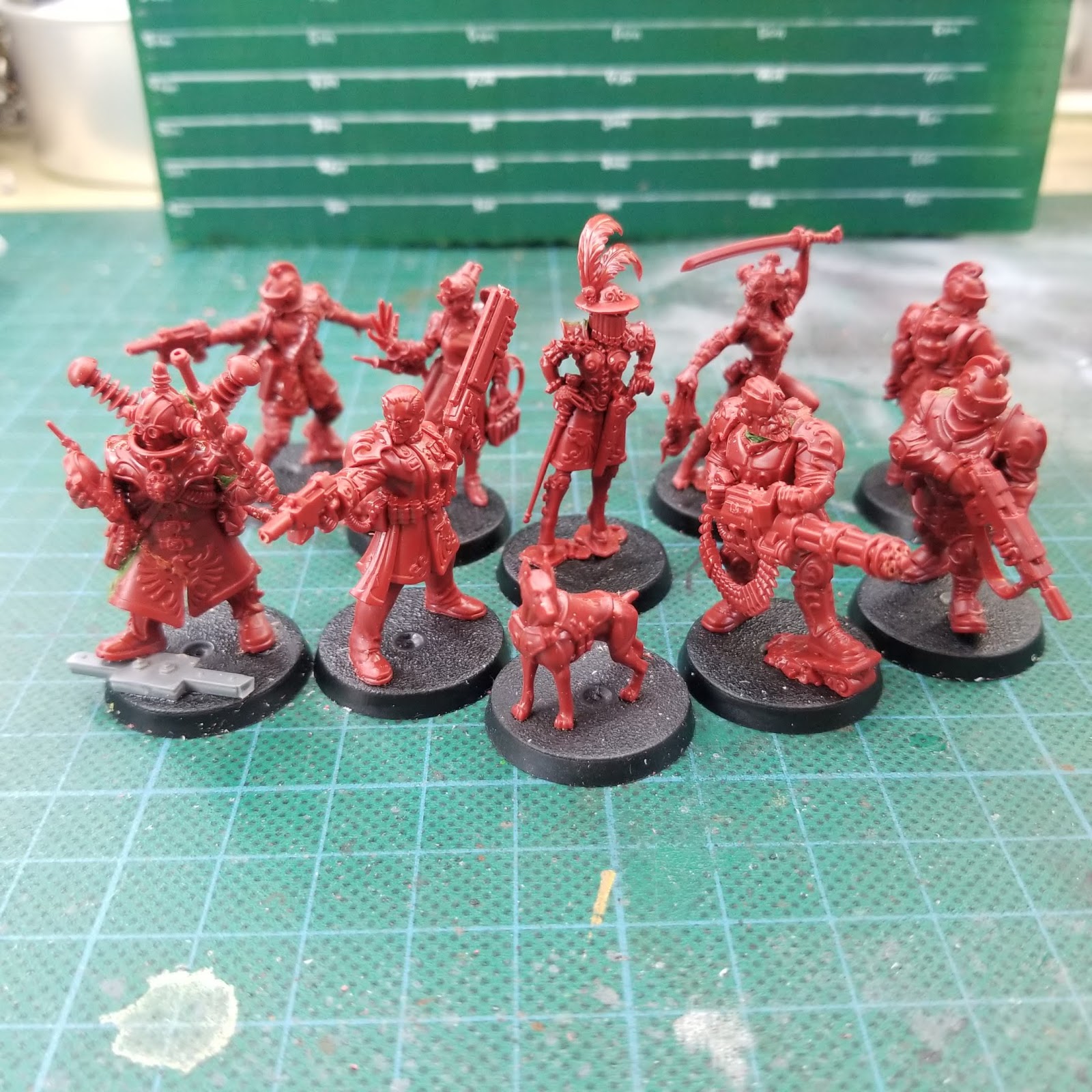 Elucia vhane. Rogue trader колбы. Rogue trader miniatures. Warhammer 40,000: rogue trader 1987 год. Rogue trader колбы.