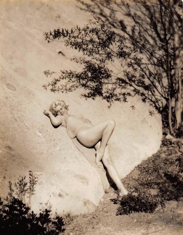 Gene harlow nude 💖 1920's Era Actress & Model Jean Harlow Nu