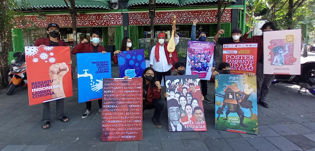 Kampanye Gerakan Nasional Revolusi Mental, Civitas Akademik DKV ISI Surakarta Gelar Aksi Pajang Poster