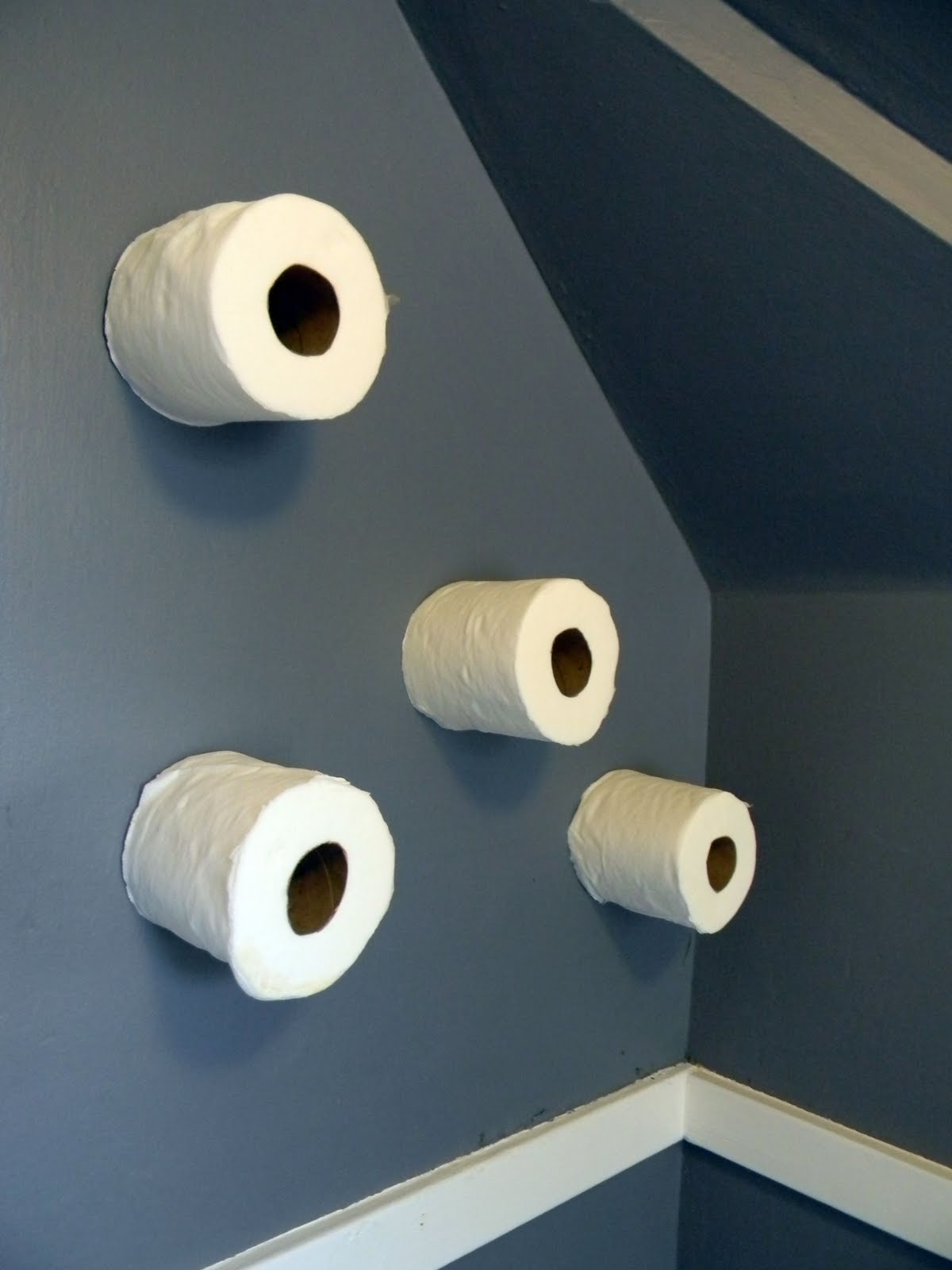Spectacles DIY Toilet Paper Storage Solution