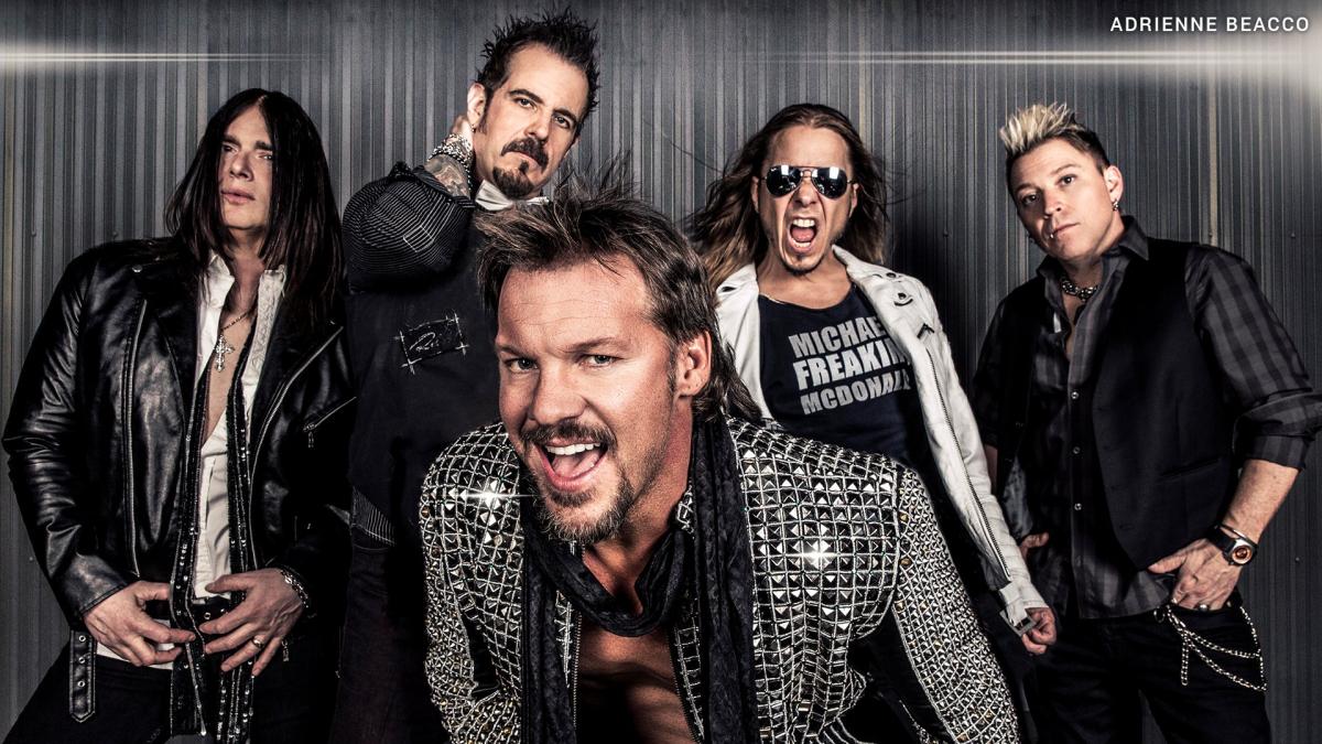 T-Bar critica a Fozzy após show da banda ser ligado a vários casos de coronavirus