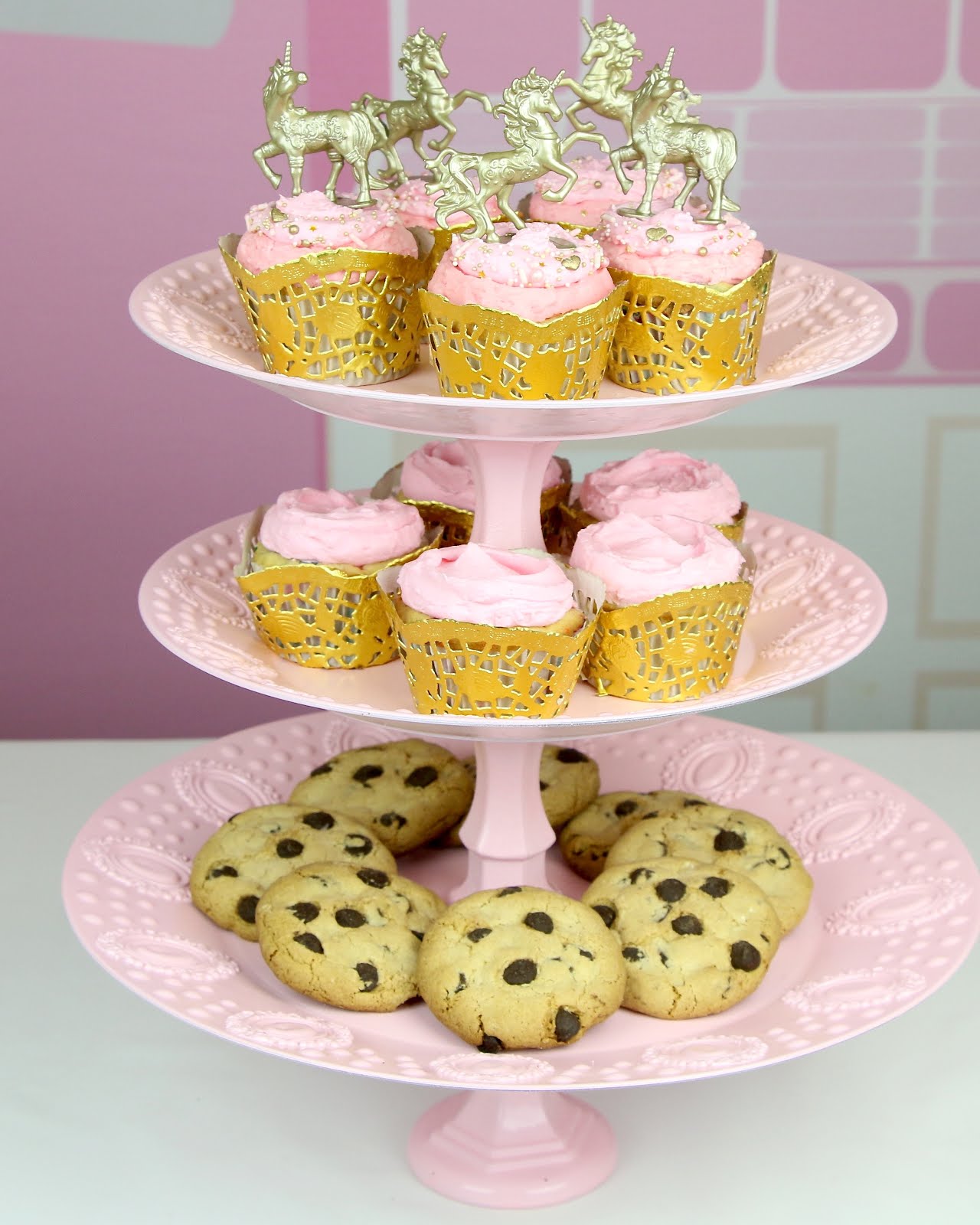 Video Diy Dollar Store Cupcake Stand The Lindsay Ann
