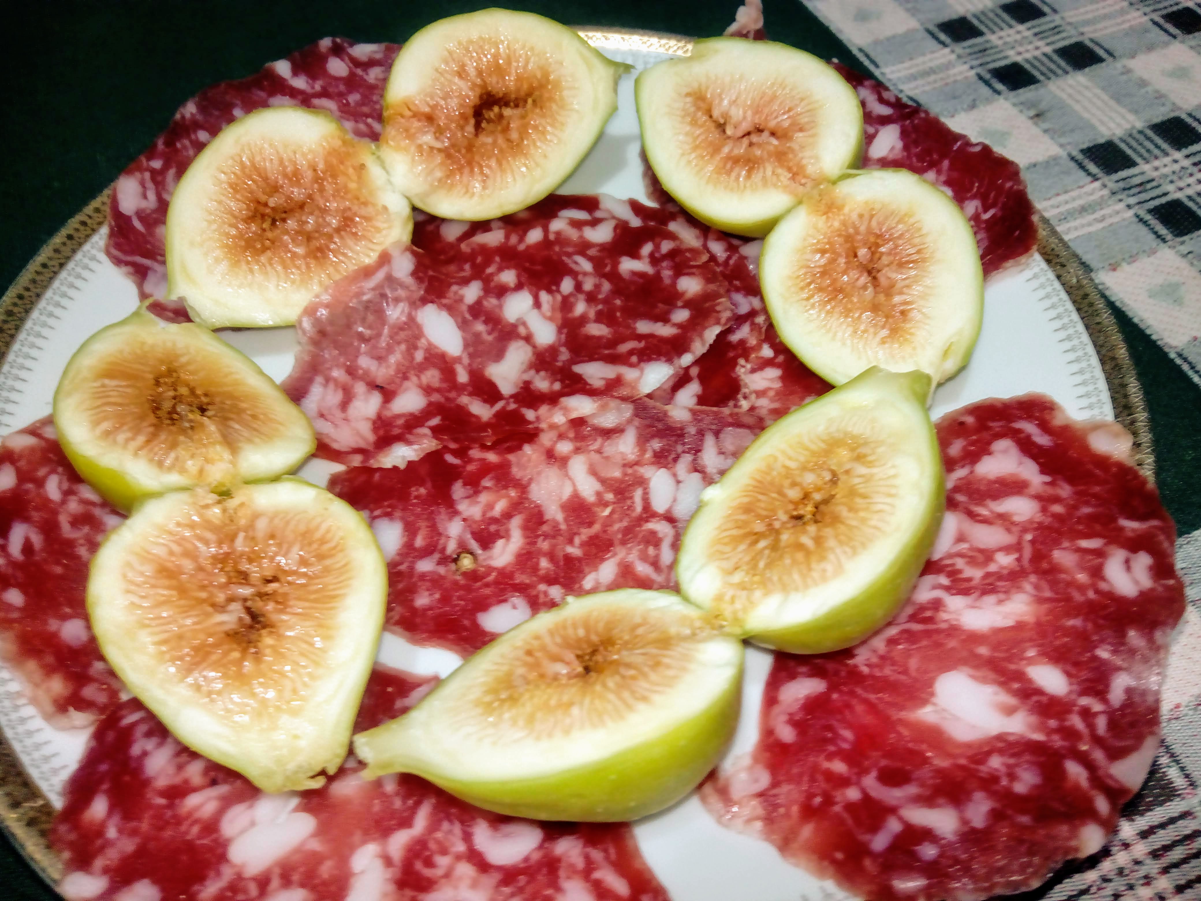 "DALLA CUCINA ALLA PASTICCERIA" FICHI E SALAME