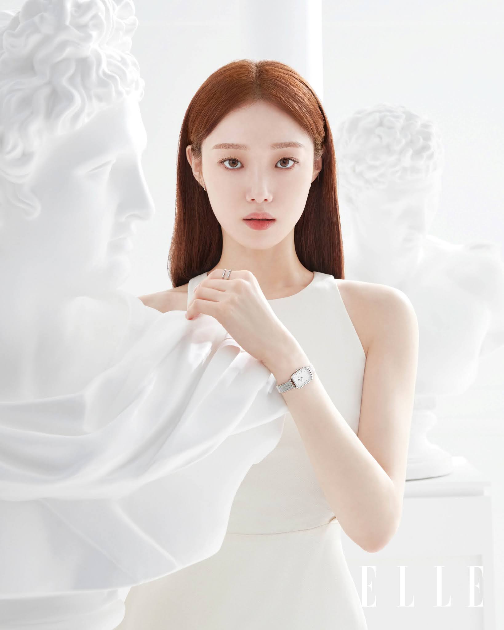 이성경 엘르 화보