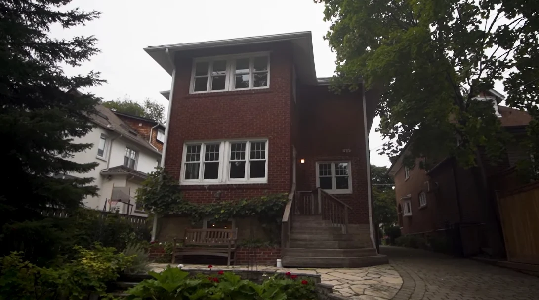 30 Photos vs. 35 Glengrove Ave W, Toronto Interior Design Luxury Home Tour