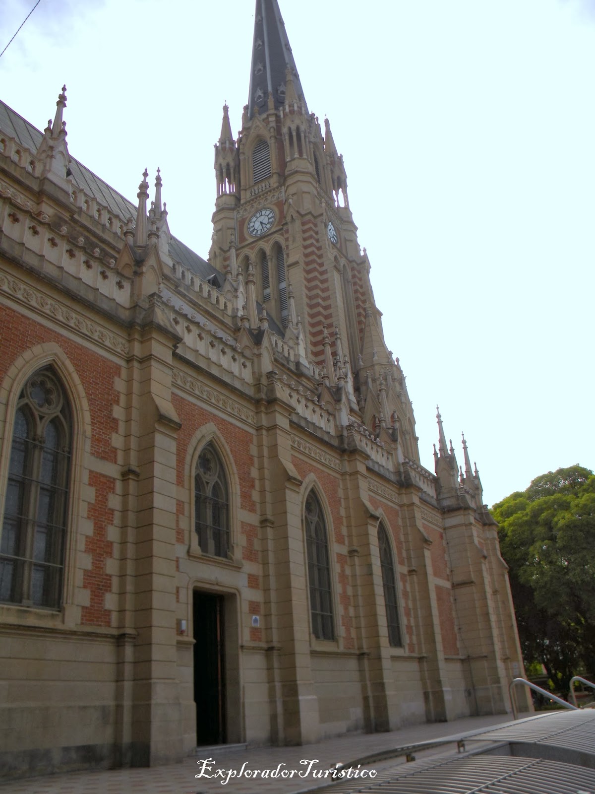 Explorador Turístico Catedral de San Isidro