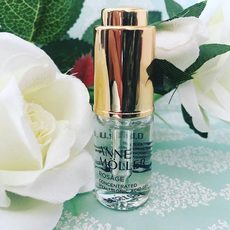 Solo yo ROSÂGE CONCENTRATED HYALURONIC ACID GEL . Anne Möller