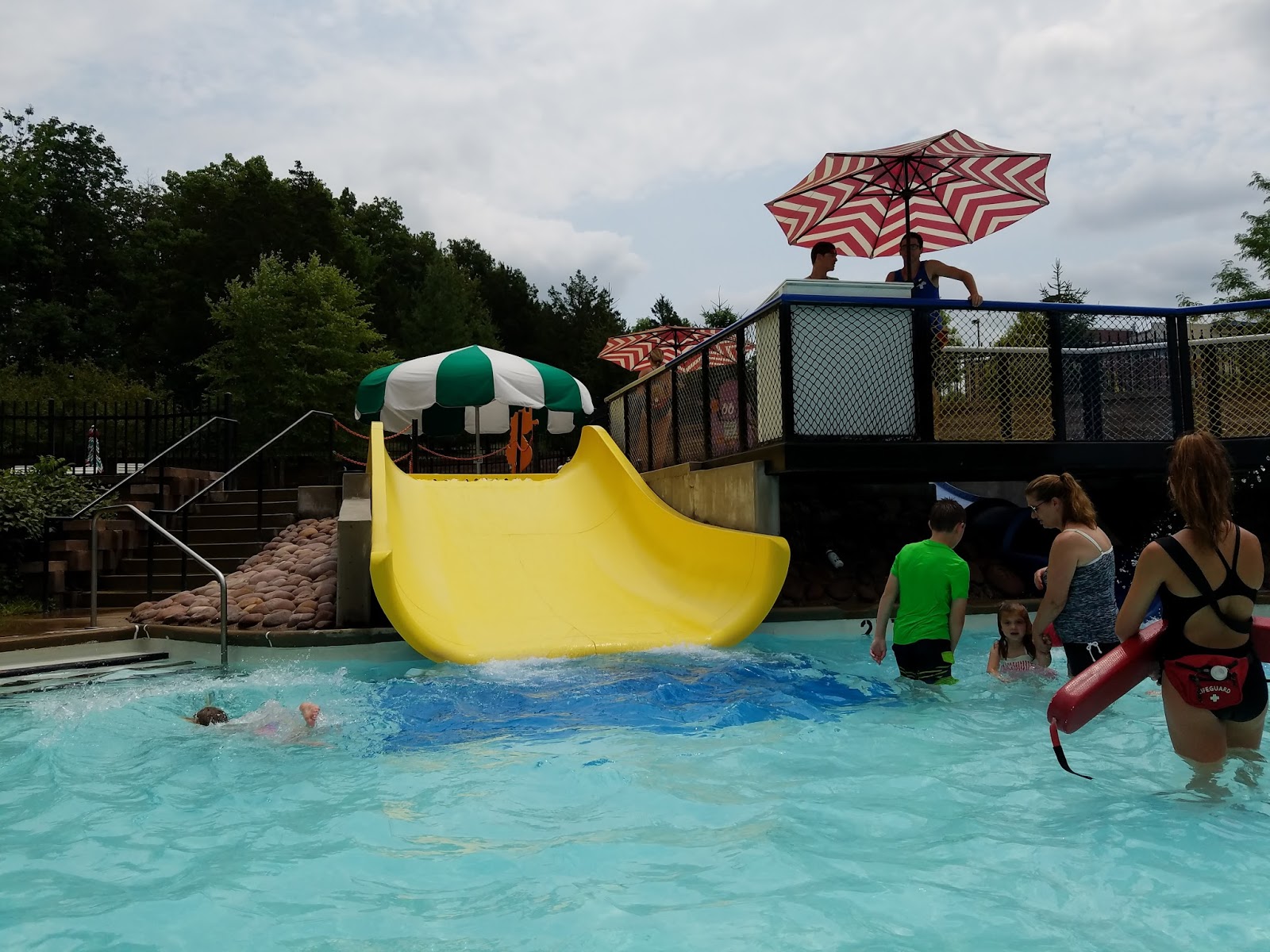 Play St. Louis Arnold Rec Center Outdoor Pool, Arnold