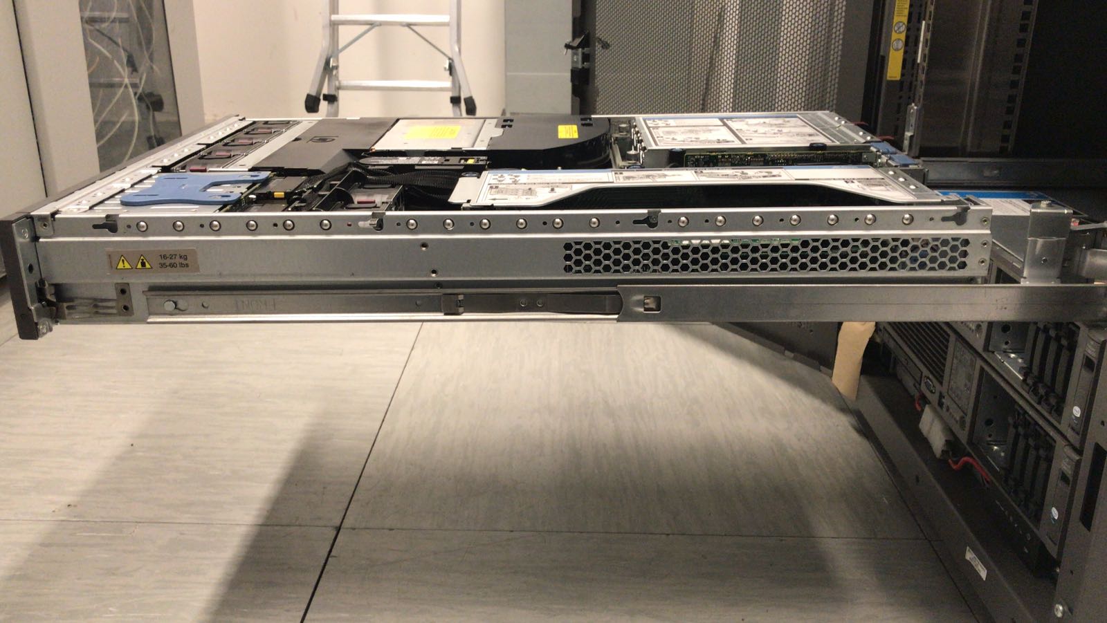 Como escolher o tamanho de um rack 19 para servidor