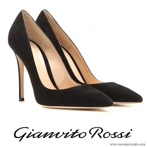 Kate Middleton GIANVITO ROSSI black Suede pumps