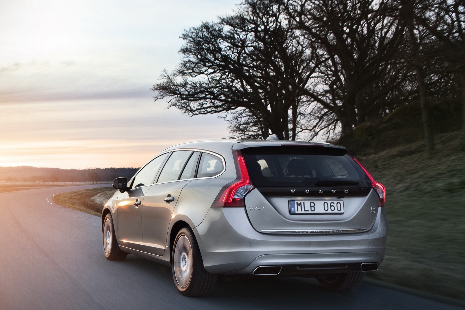 Volvo v60 Plug in Hybrid салон